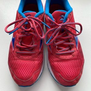 Mizuno Wave Rider 20 women’s size 9.5